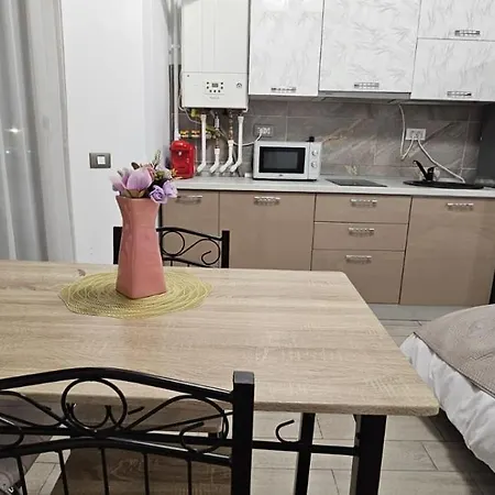Mamaia Nord Promenada - Pool Si Langa Plaja *