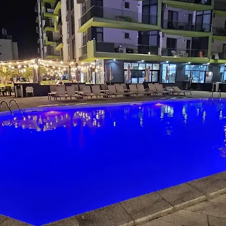 Apartment Mamaia Nord Promenada - Pool Si Langa Plaja Navodari